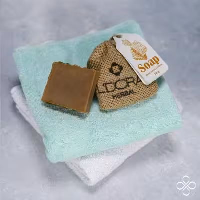 صابون گیاهی حاوی عصاره‌عسل و زعفران لدورا هربال