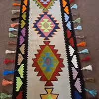 رواوپنی،رومیزی شیک