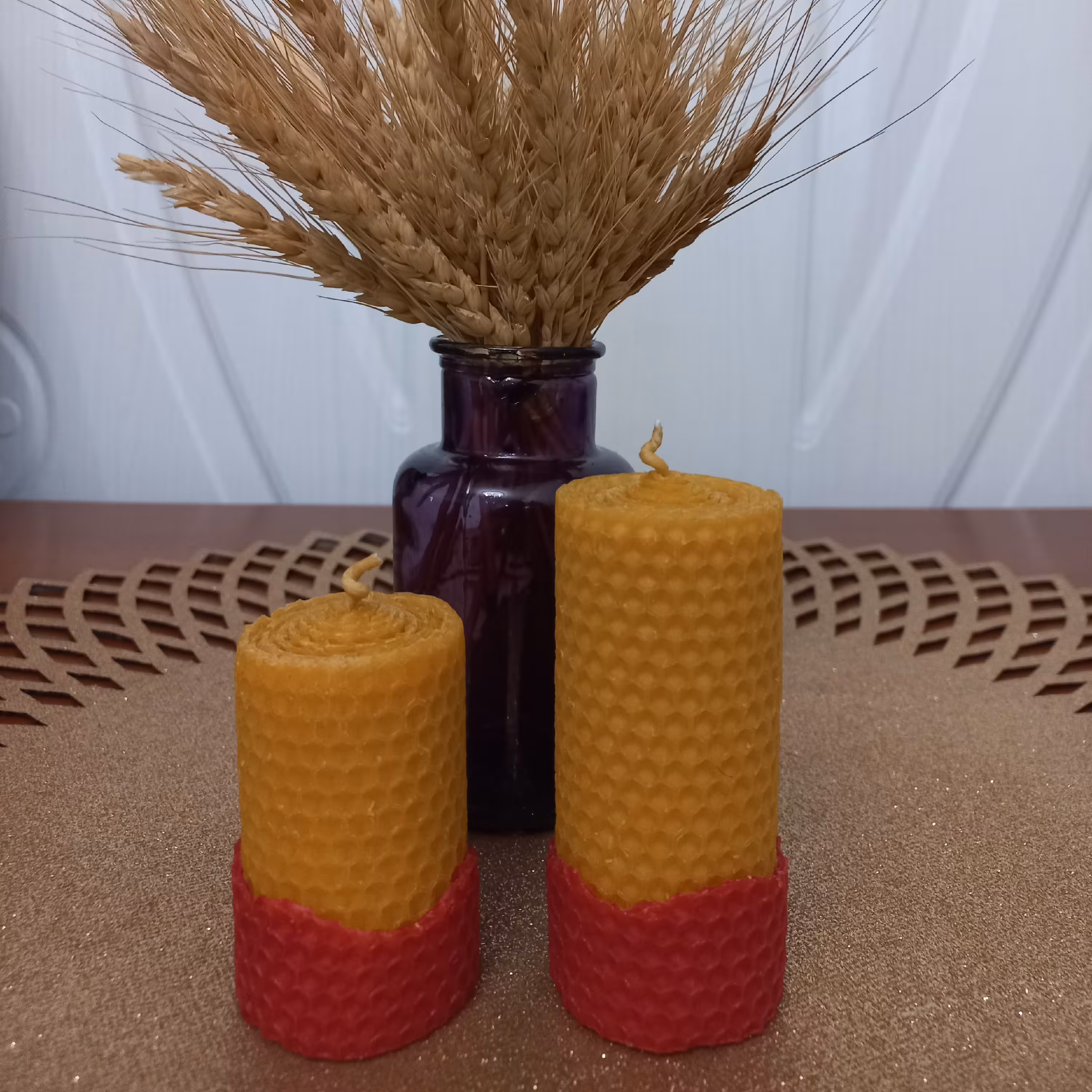 شمع موم عسلی استوانه ای بزرگ