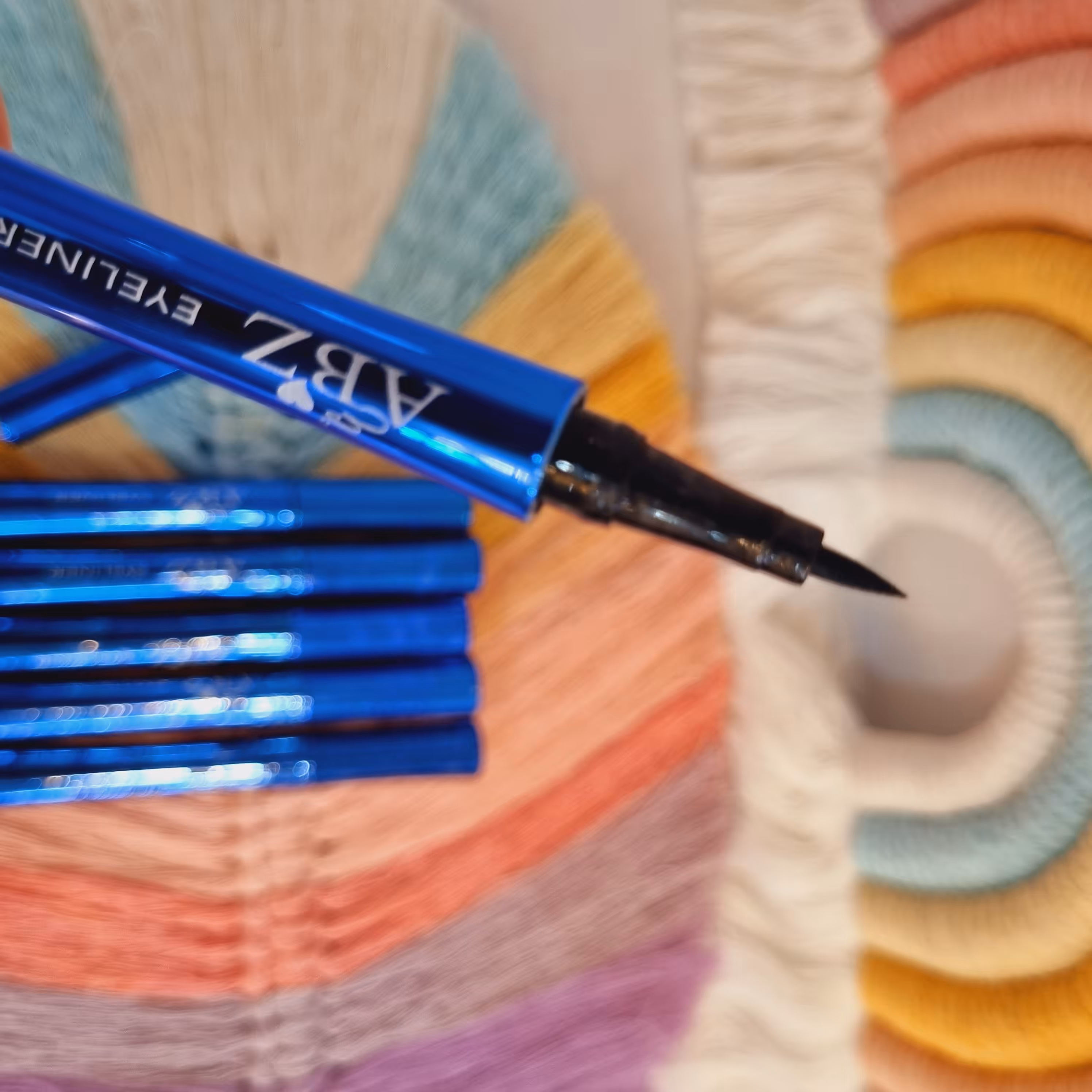 خط چشم ماژیکی ABZ برند عالی ضدآب و خوش دست