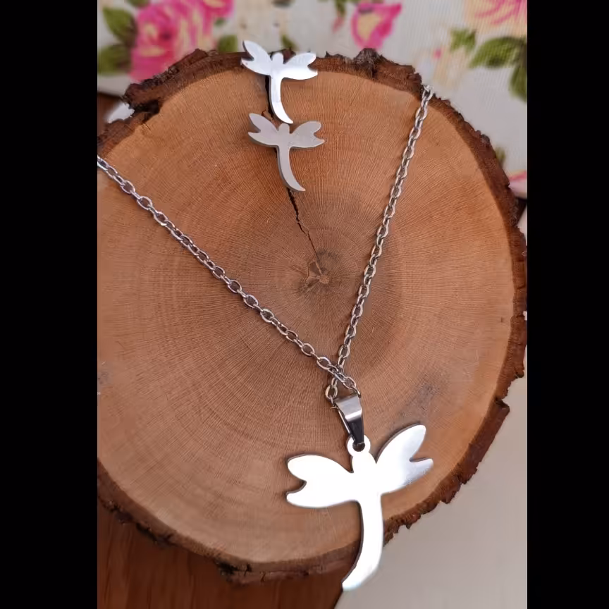 نیم ست نقره ای رنگ ثابت طرح سنجاقک(کد 44)