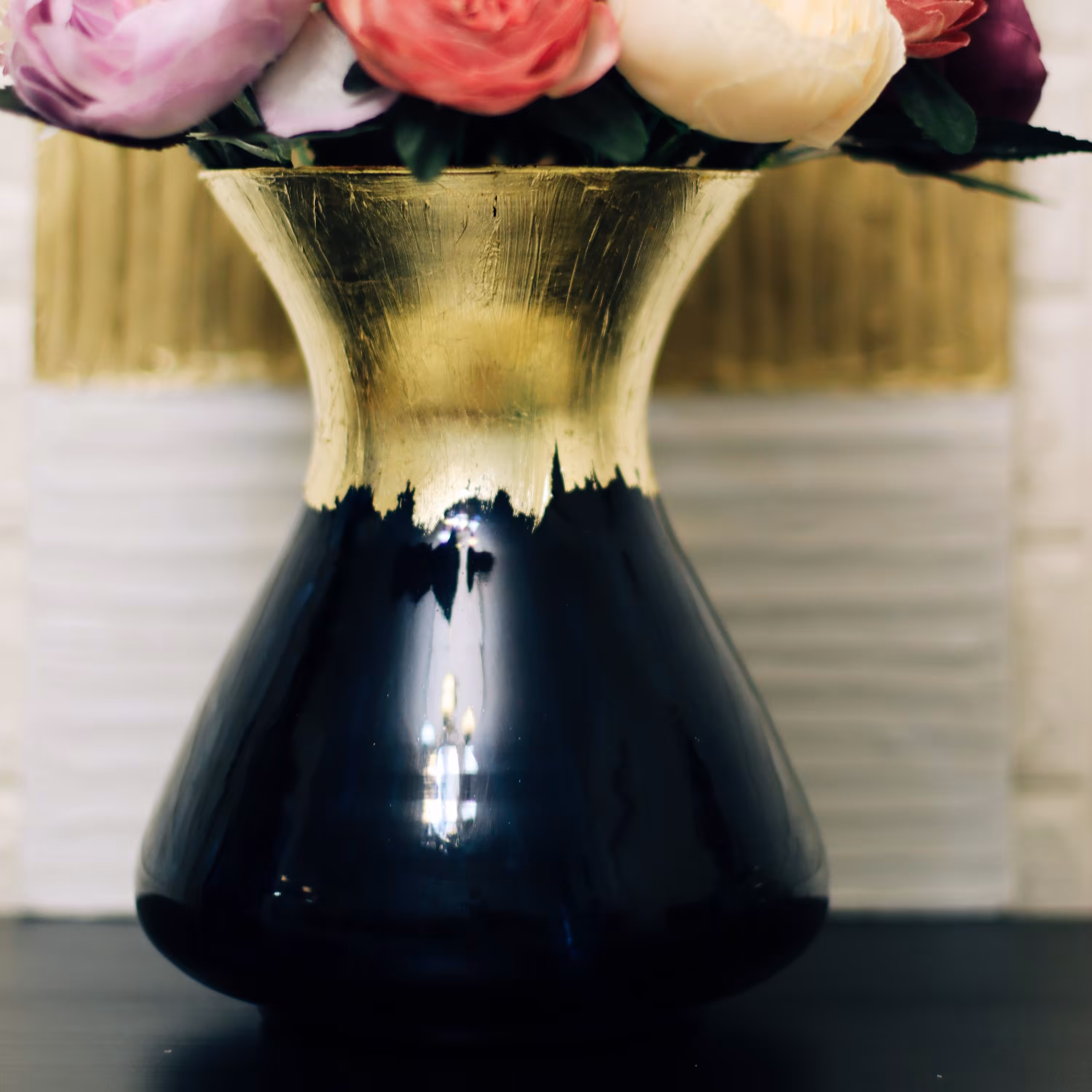 گلدان شیشه ای ورق طلا 