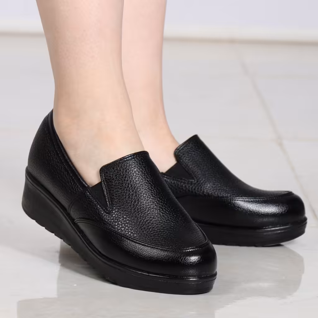 کفش طبی کارمندی جدید جنس رویه عالی  بغل کش دار کفی طبی مجزا داخل کفش  سایز 37 تا 42