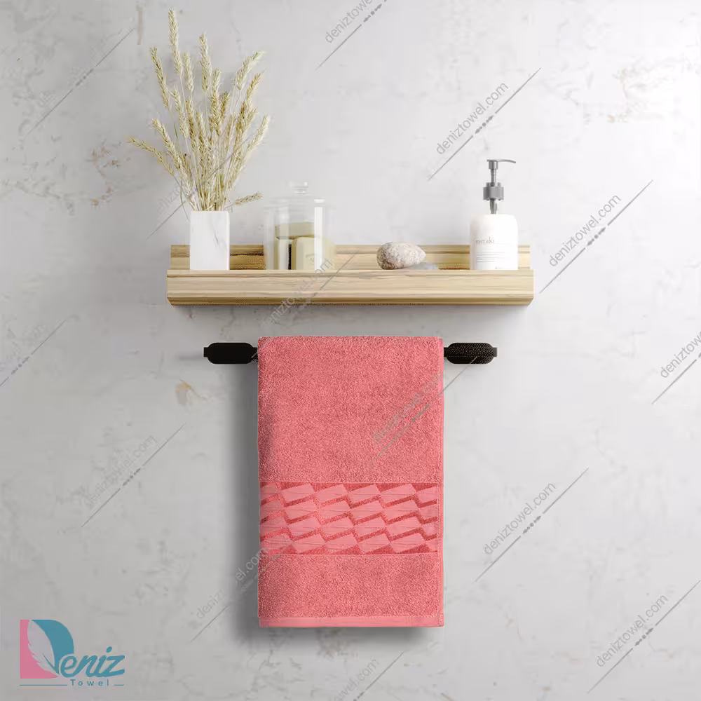 حوله دستی بزرگ طرح آرام رنگ عنابی