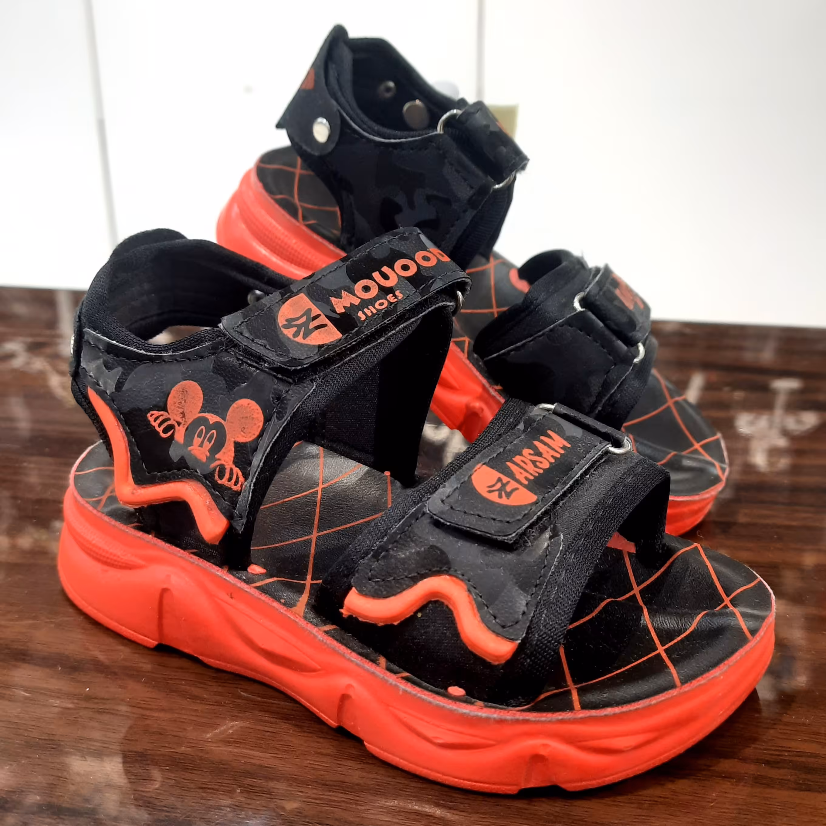 کفش رکاب دار چسبی بچگانه،زیره پی یو،بسیار نرم و راحت