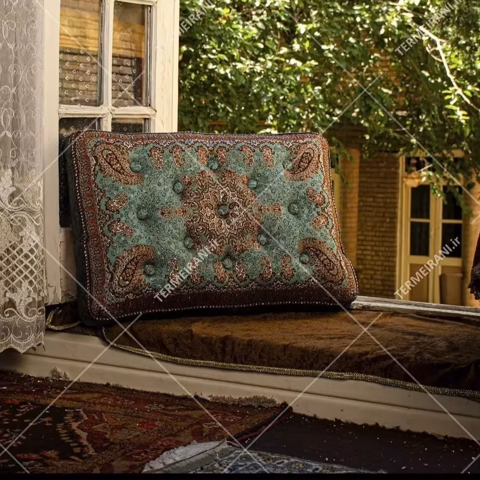 پشتی سنتی رنگ سبز(ارسال با باربری برای همه استان ها و هزینه ارسال به صورت پس کرایه و به عهده مشتری است )