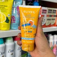 ضد آفتاب ایتالیایی کلیون spf50 بدون چربیبی رنگ دارای خاصیت مرطوب کنندگی و ضد آب
