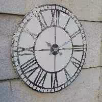 ساعت دیواری چوبی بلوط مدل لیسبون (Lisbon)  سفید نقره ای قطر 60 موتور تایوان