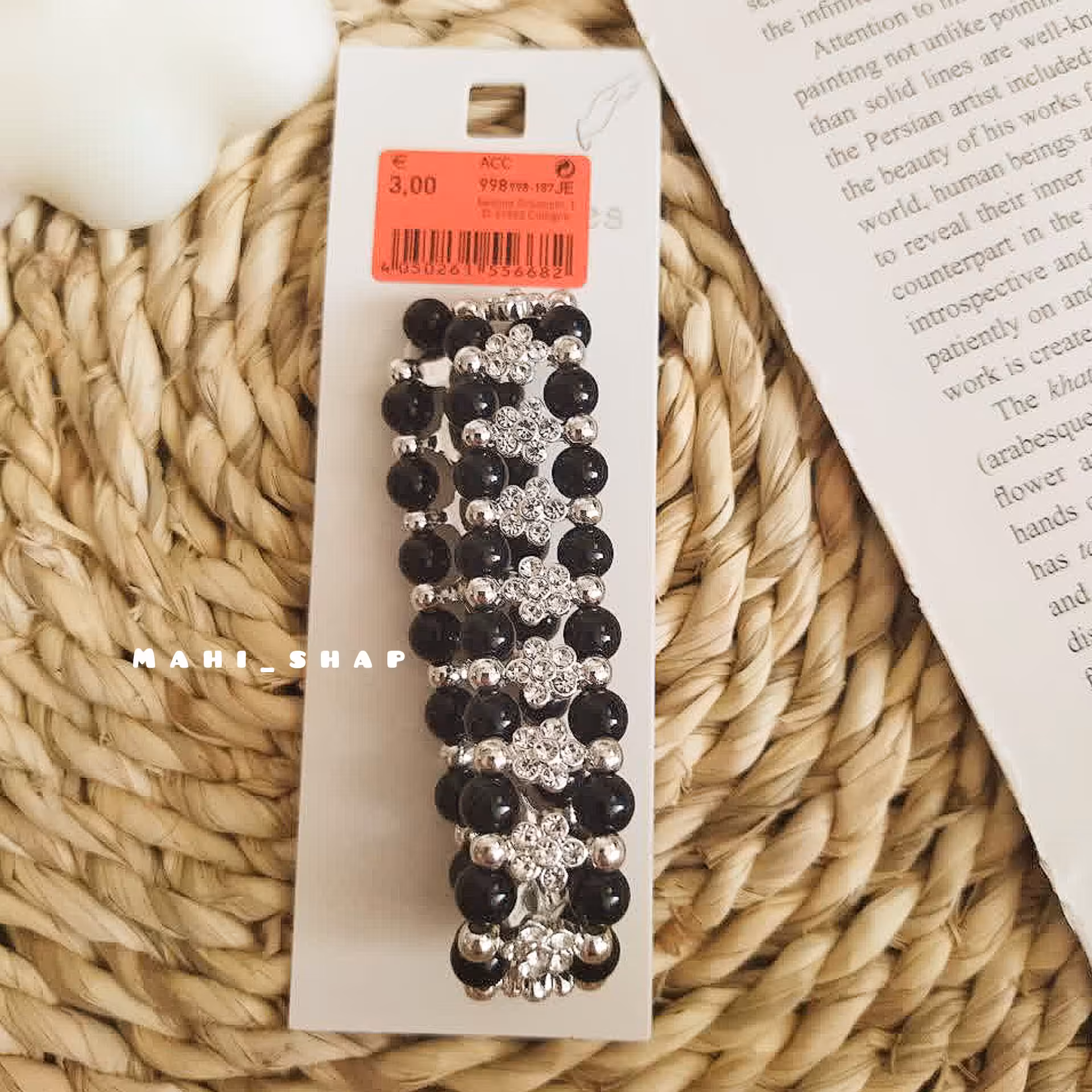 دستبند کشی مشکی نگین دار