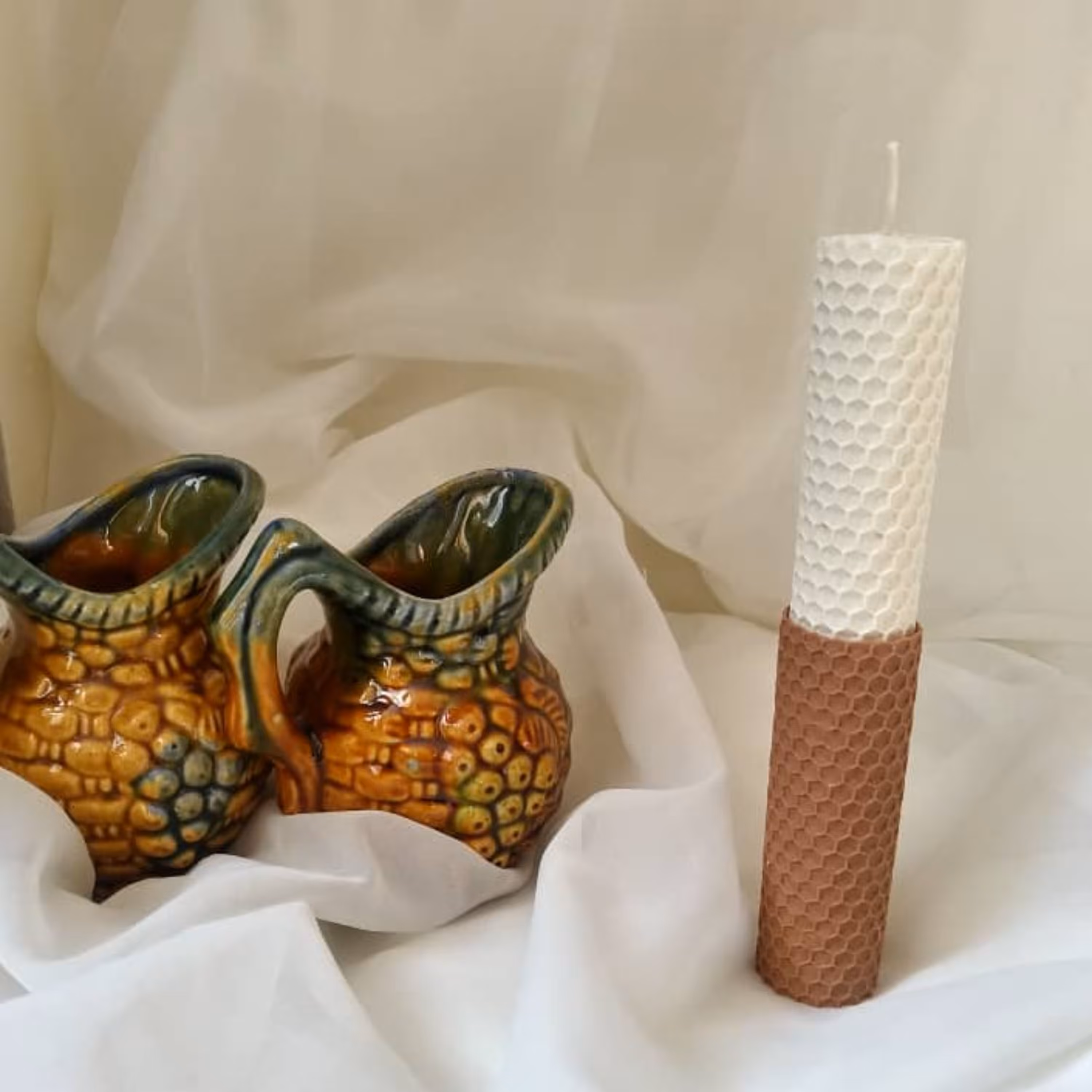 شمع دو رنگ موم عسلی