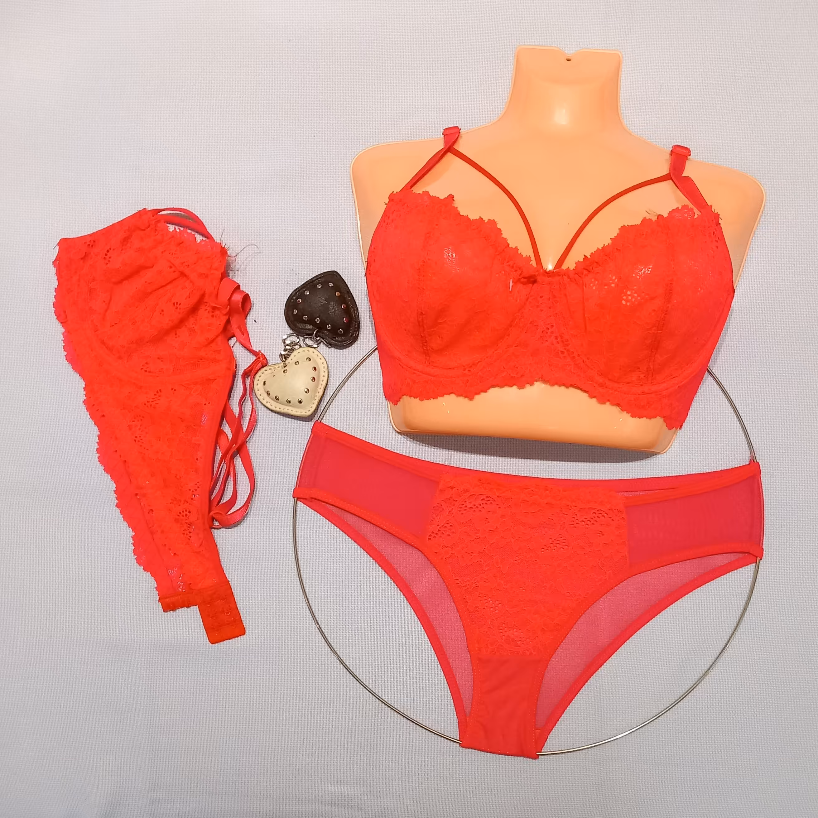 ست شورت و سوتین دانتل  ارزان 