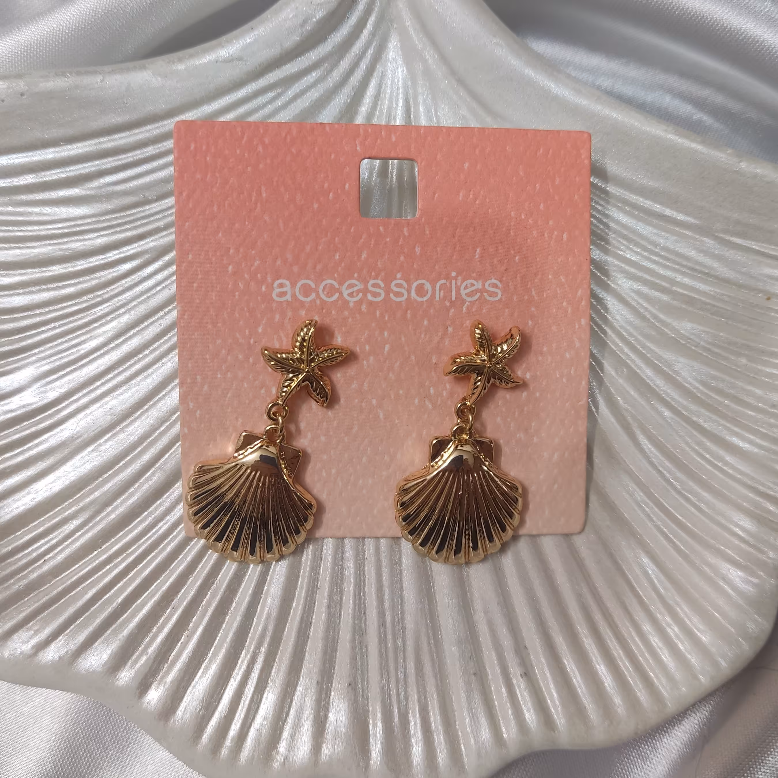 گوشواره صدفی ستاره دار