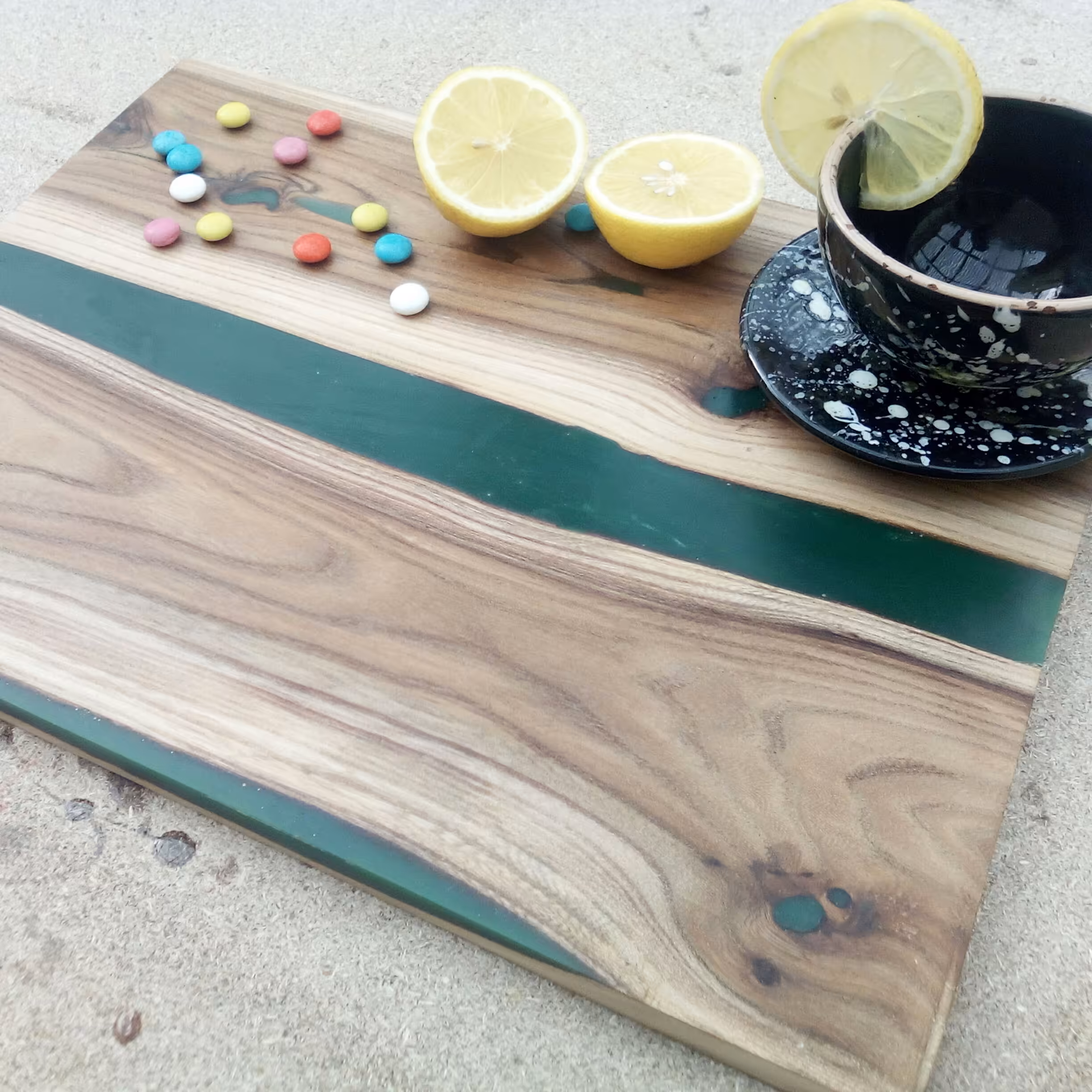 سینی چوب و رزین مخصوص خانم های با سلیقه و سبک و شکیل و چشم نواز