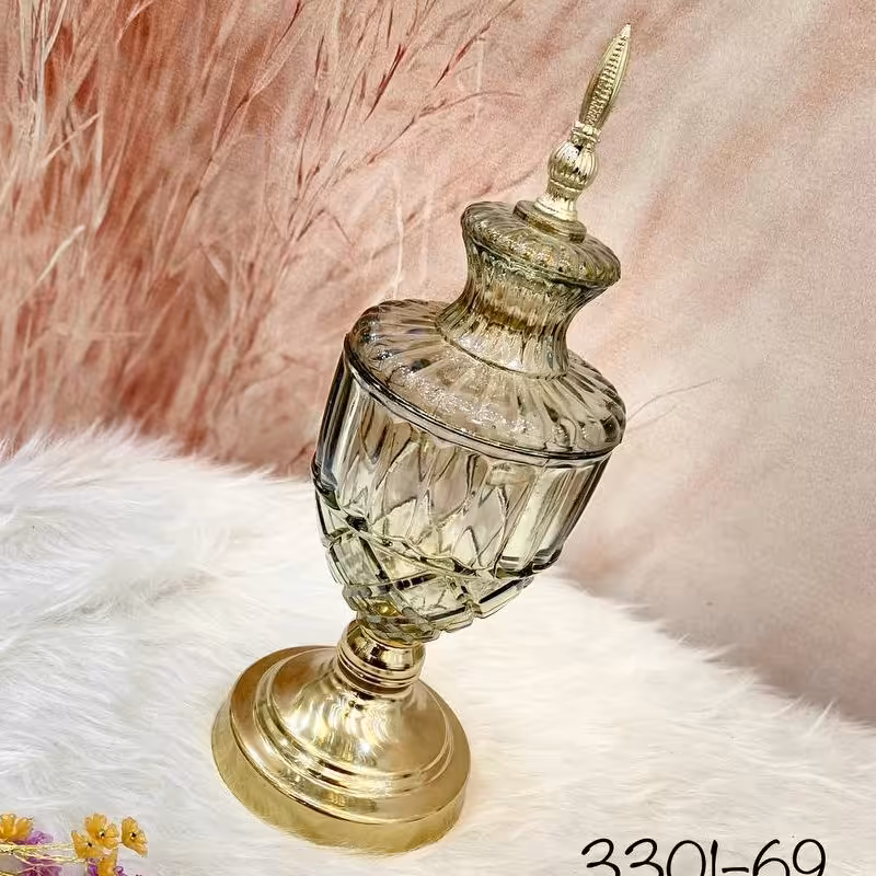 شکلات خوری کندی باکس بلور پایه فلزی طلایی و سیلور و آنتیک 