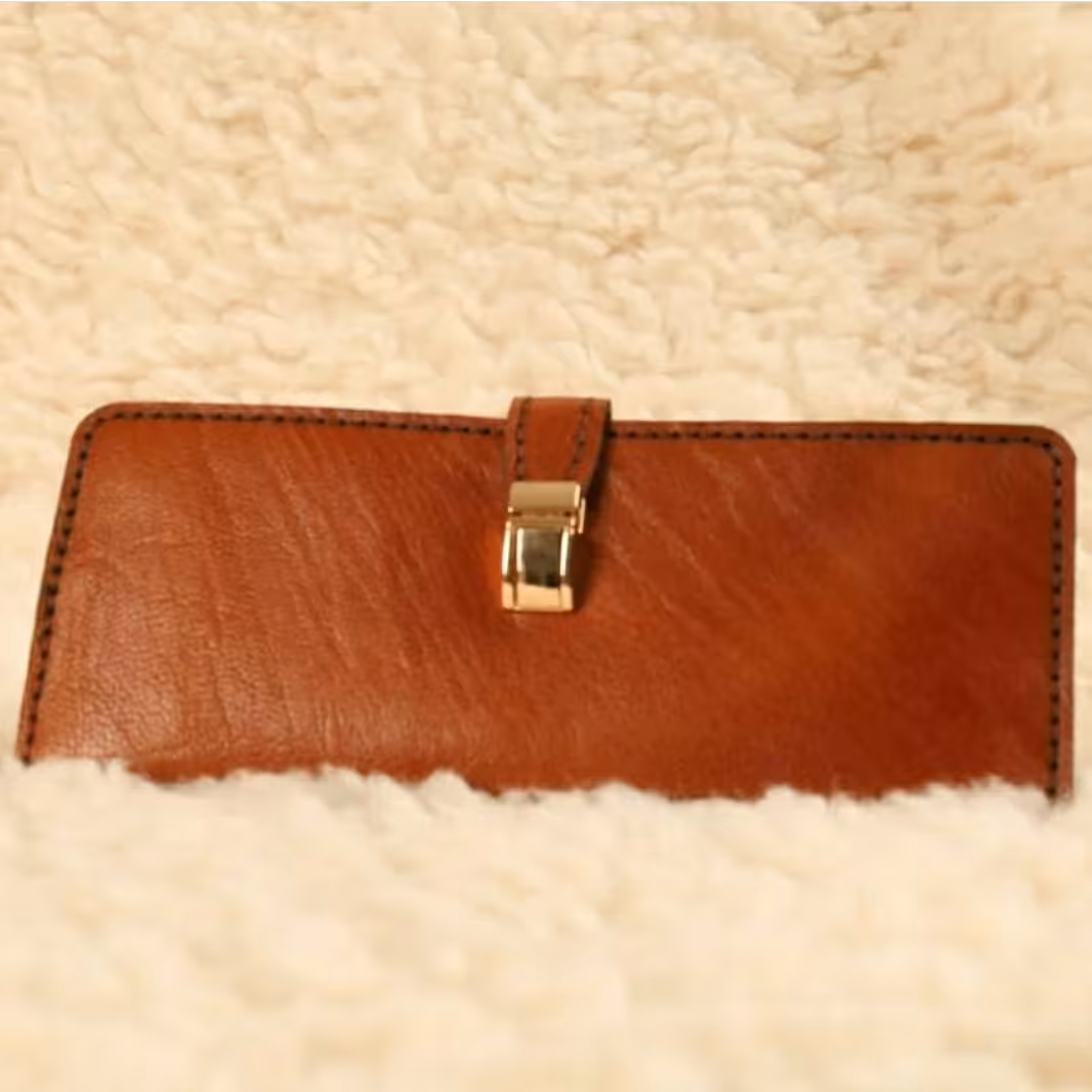 کیف پول ودسته چک