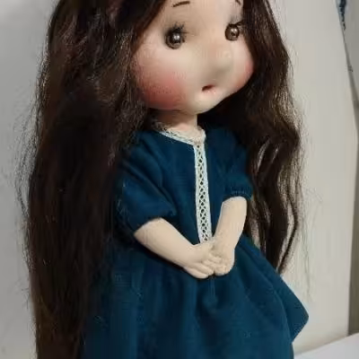 عروسک خنگول دختر.