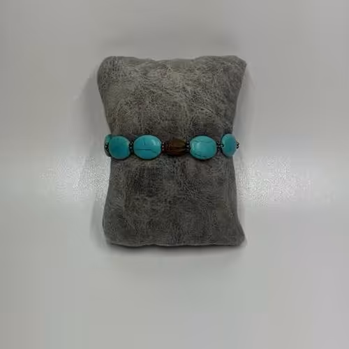 دستبند رنگ آبی فیروزه ایی وزن 9 گرم اندازه 30 سانتیمتر 