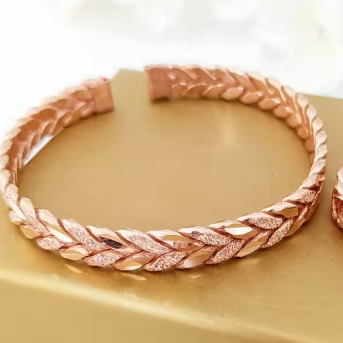 دستبند مس مردانه و زنانه ...شیکو زیبا