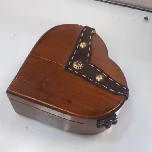 جعبه چوبی طرح قلب
