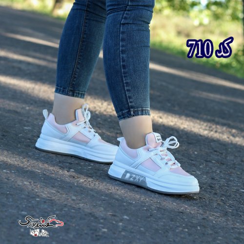 ونس وارداتی زنانه بسیار راحت سفید صورتی