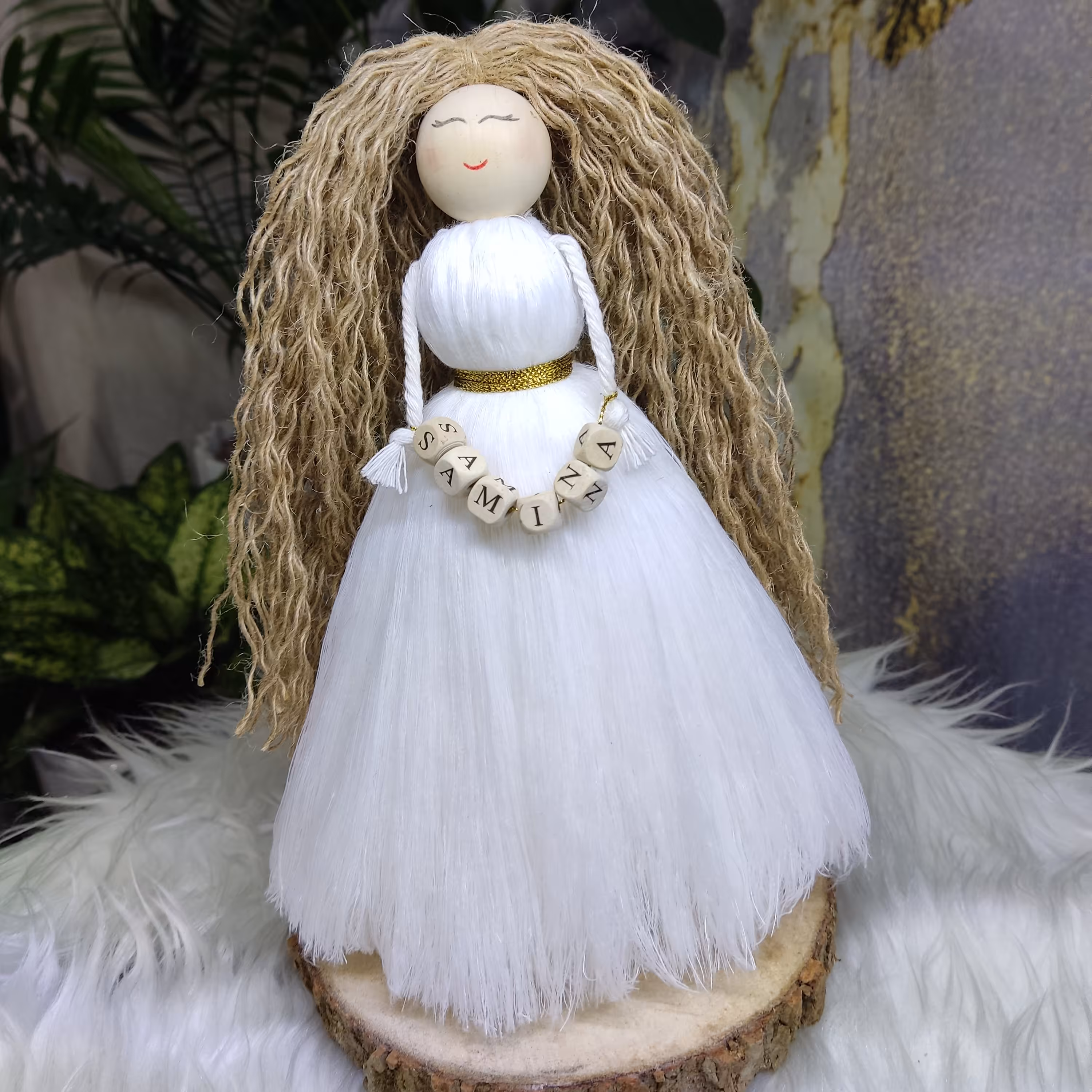 فرشته مکرومه