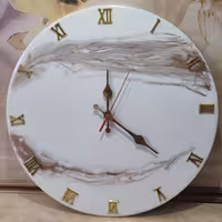 ساعت دیواری رزینی طرح روس