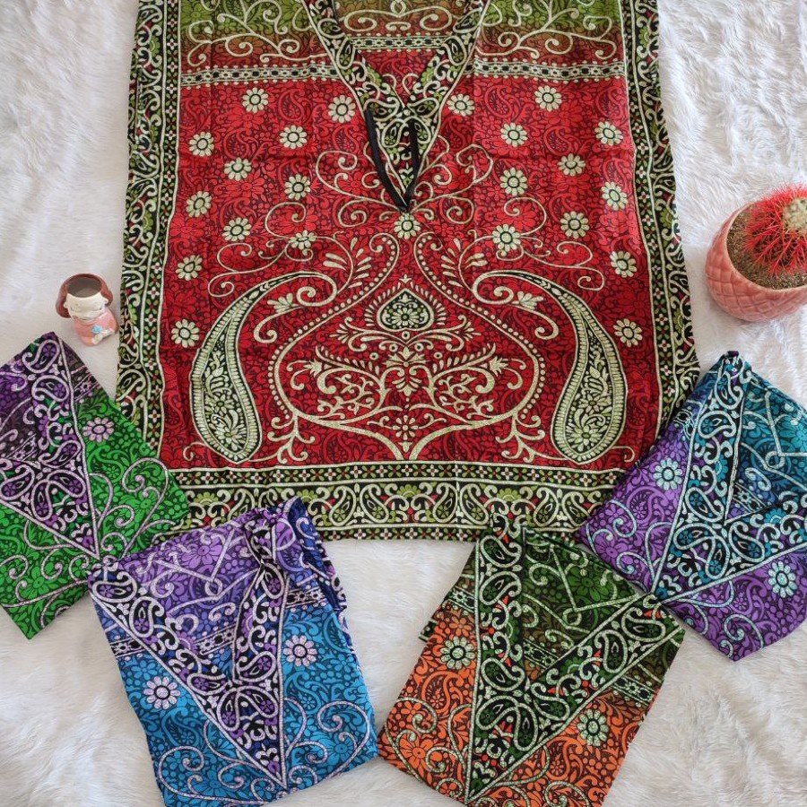 پانچ هندی کوتاه حاشیه دار