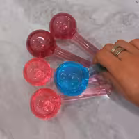 گوی یخی ماساژور صورت 