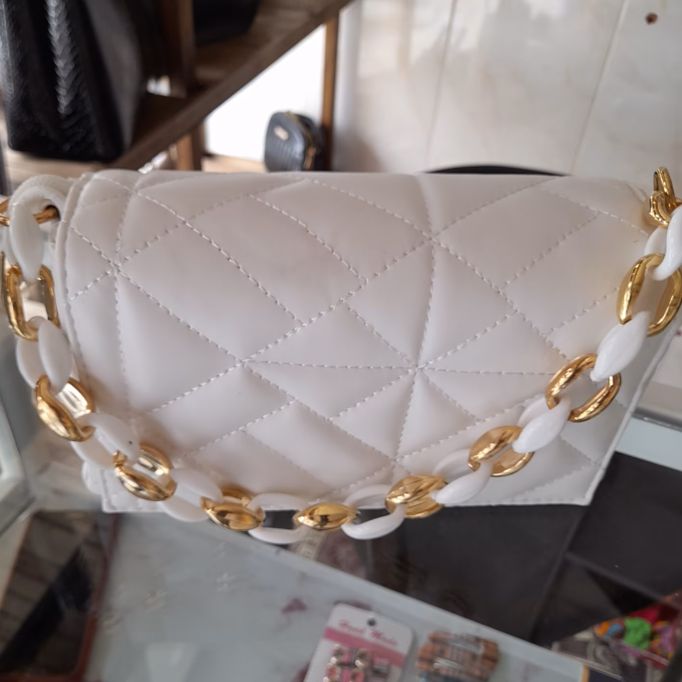 کیف زنانه و دخترانه ی لاکچری حراج شد با ارسال رایگان به کل ایران