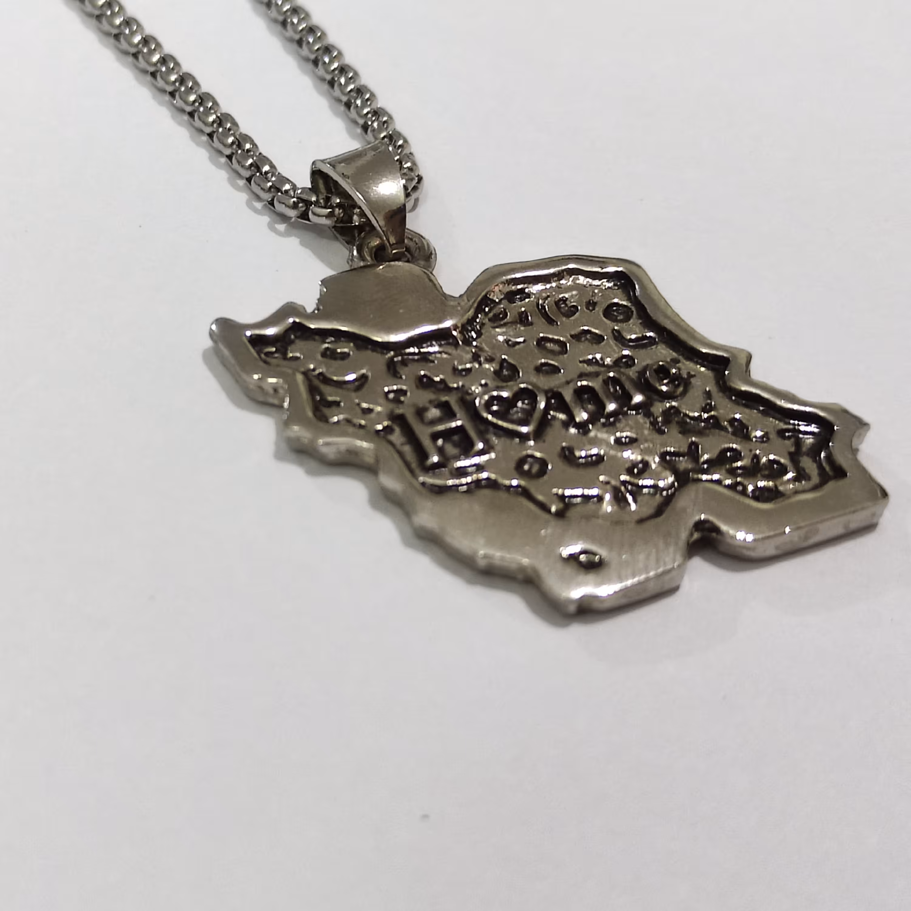 گردنبند نقشه ایران home ورشو برجسته