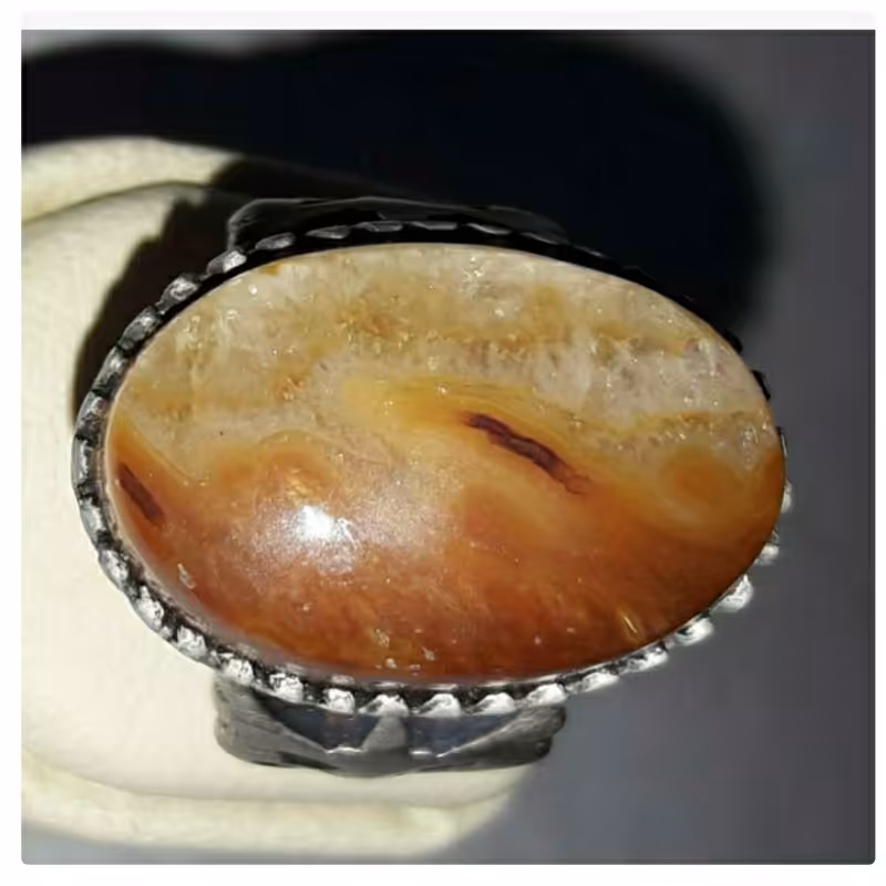 انگشتر عقیق با طرح بسیار زیبا