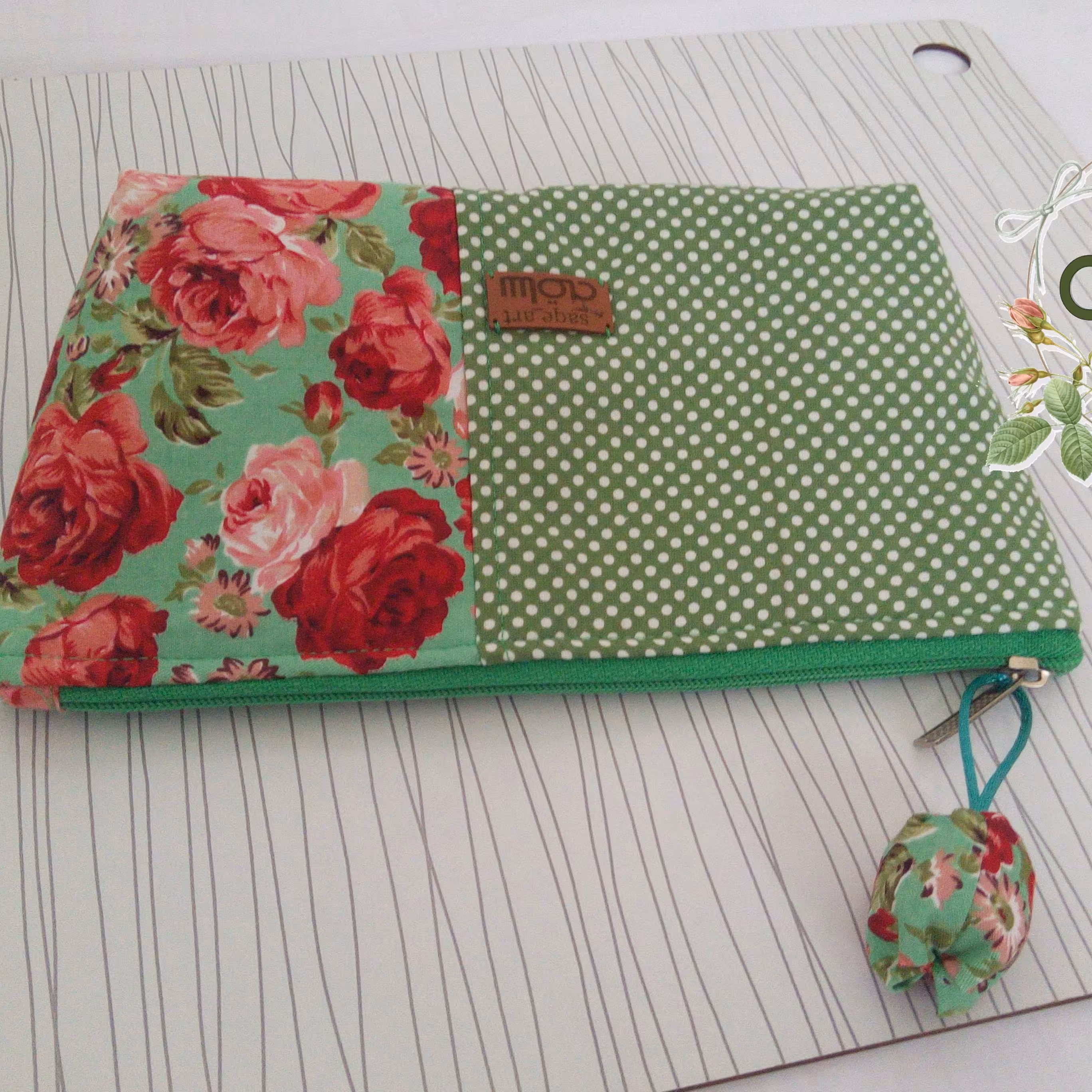 کیف آرایش(جامدادی)8