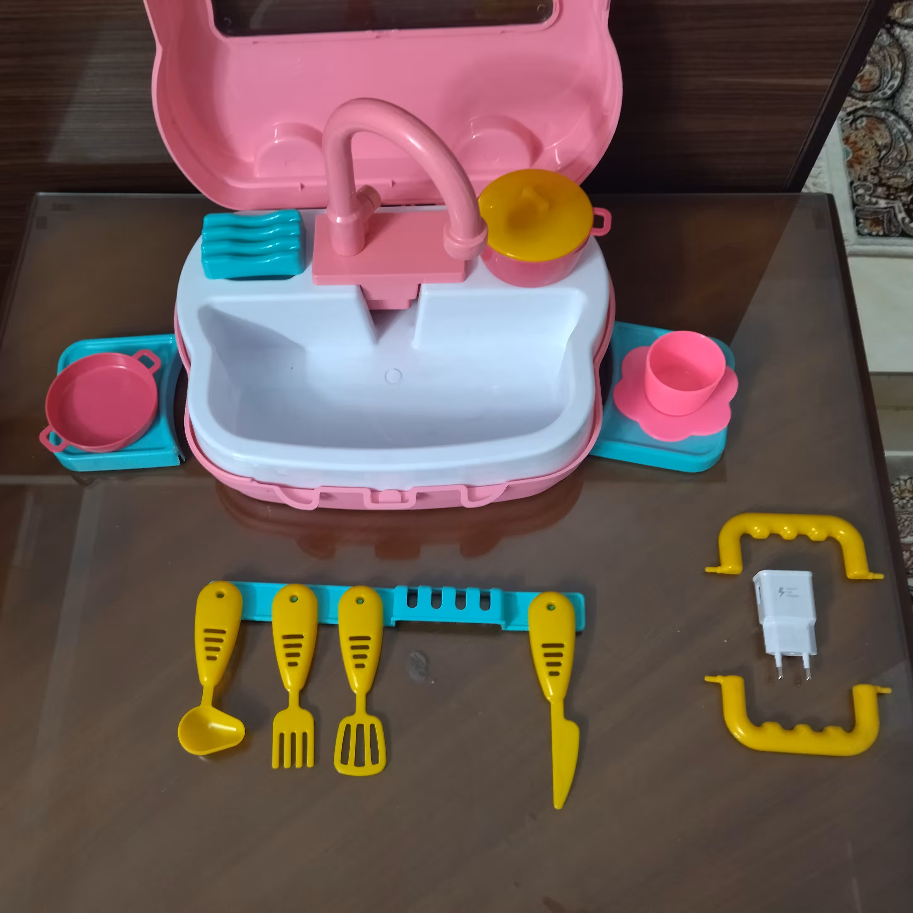 سینک ظرفشویی اسباب بازی پمپ دار  در سه رنگ با وسایل