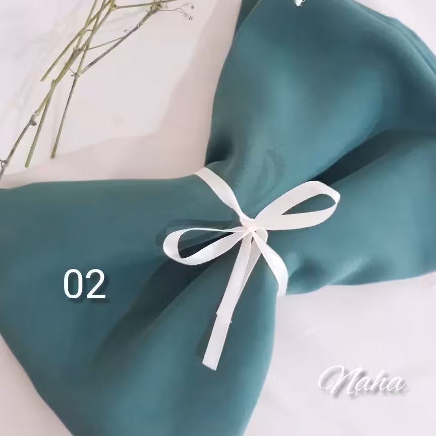 شال کرپ حریر .ابعاددومتردر75 سانت.مناسب چهارفصل واستایل حجاب ها دررنگ های متنوع