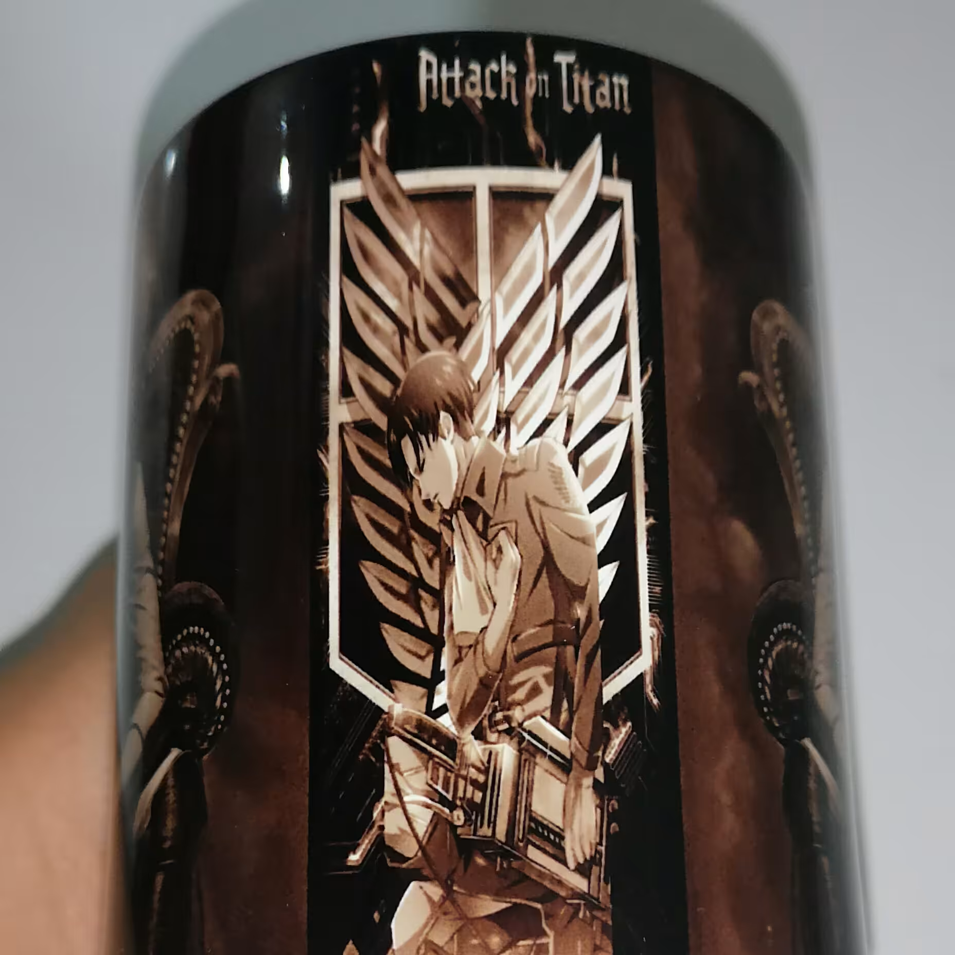 ماگ انیمه اتک ان تایتان  ( لیوای آکرمن) Attack on Titan