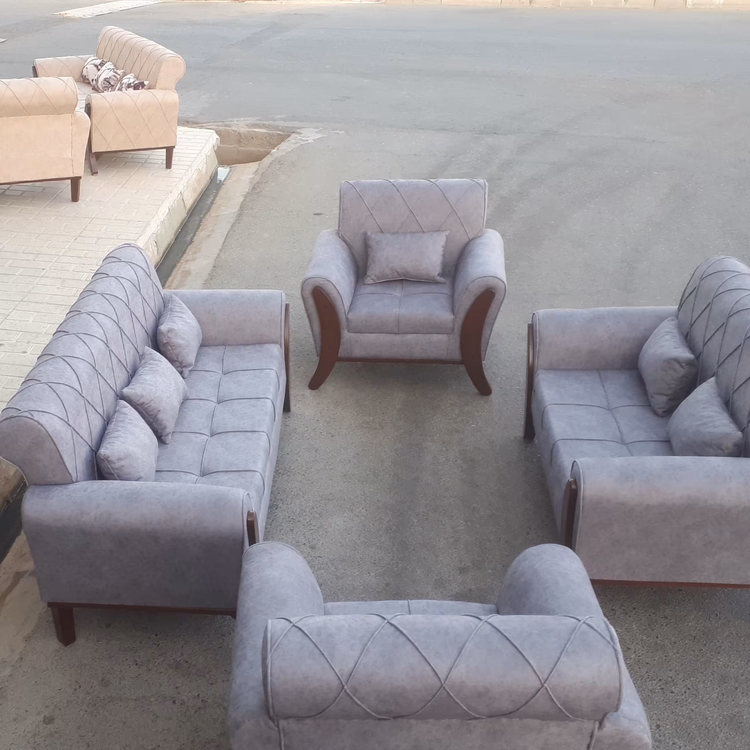 مبلمان  علی 