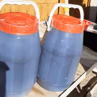 شیره مویز 4 کیلویی (پس کرایه)