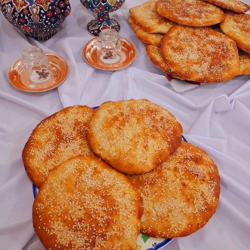 نان چایی گرداصل همدان(دوکیلویی)