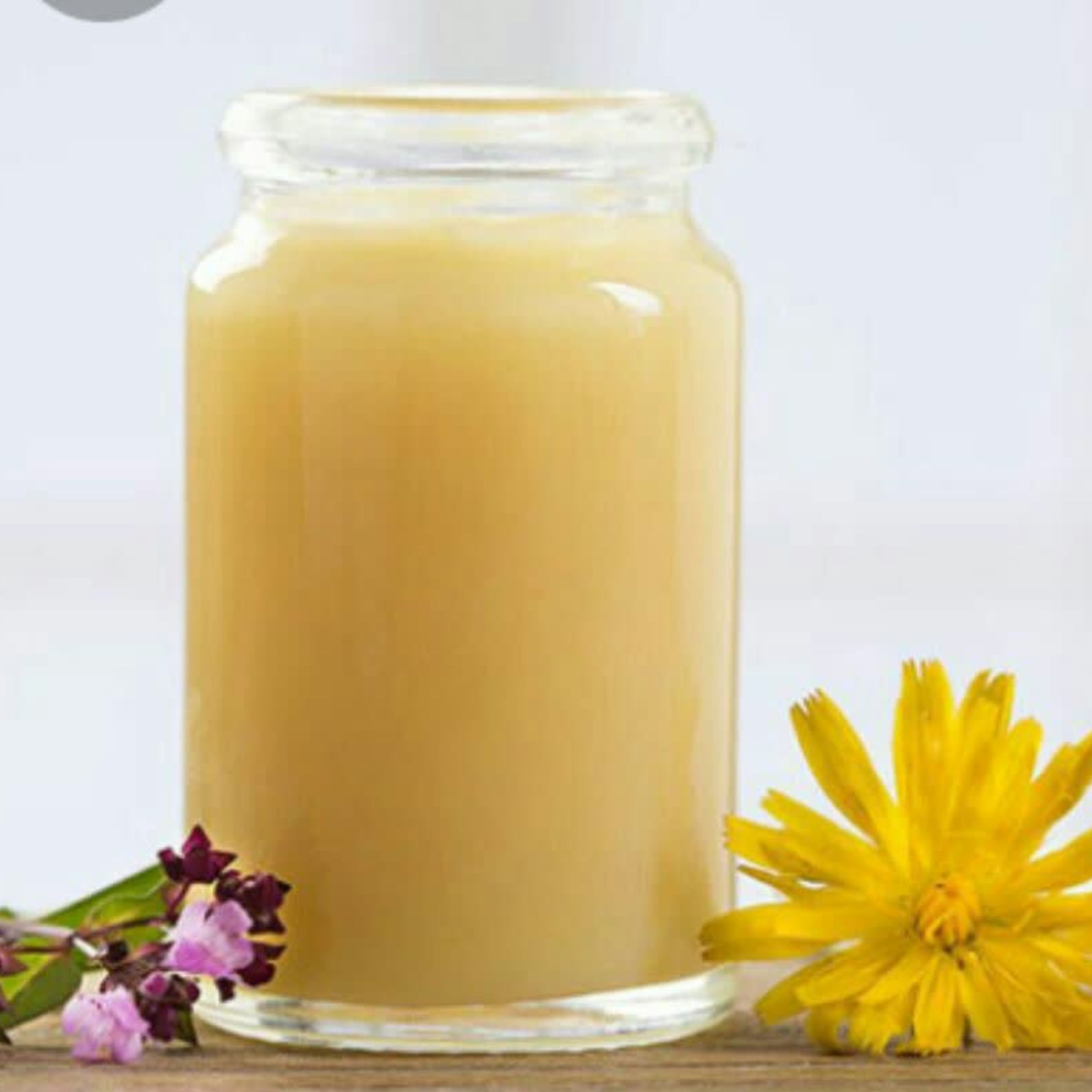 ژل رویال و عسل