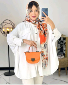 پانچو زنانه نخی الیاف مدل خفاشی