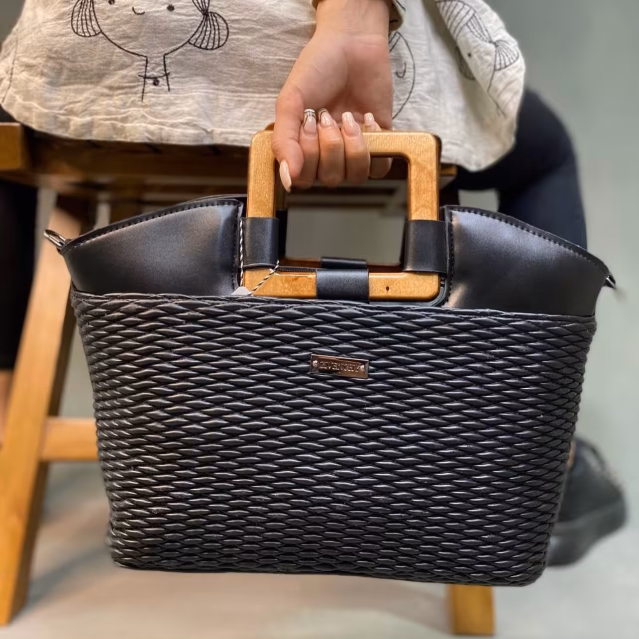 کیف دسته چوبی