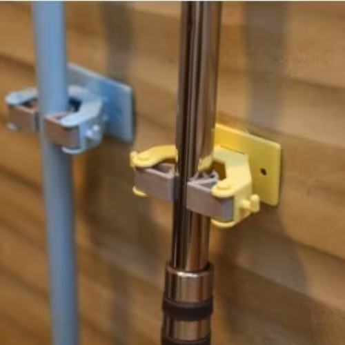 نگهدارنده تی و جارو