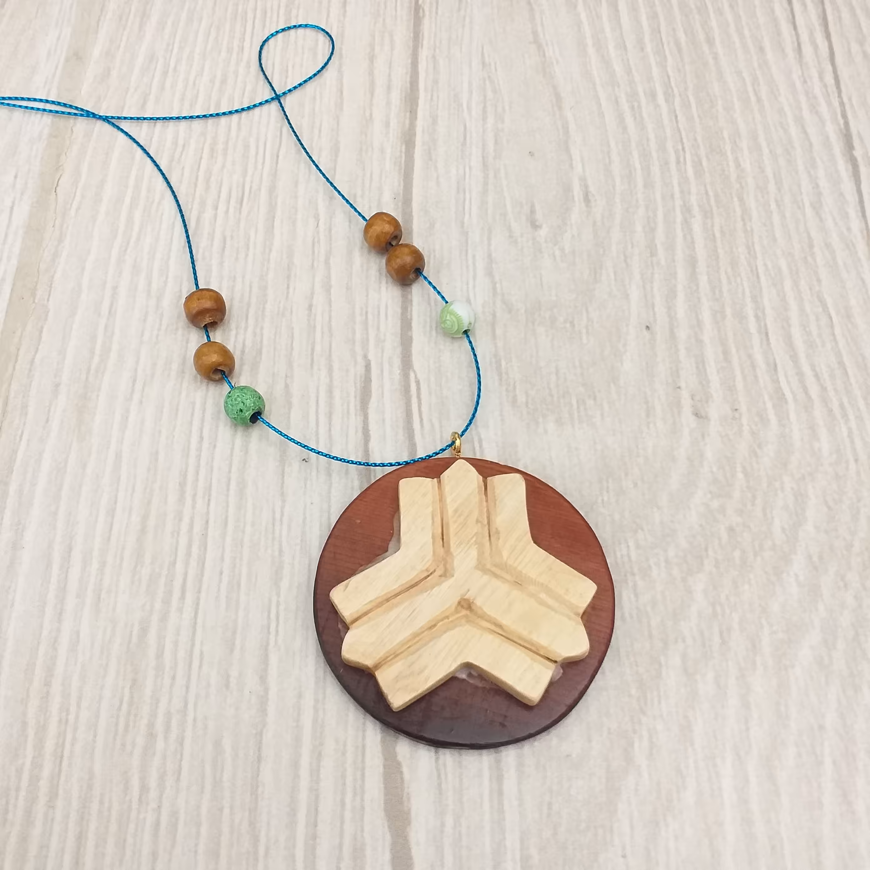 آویز گردن وخودرو چوبی آرم سایپا