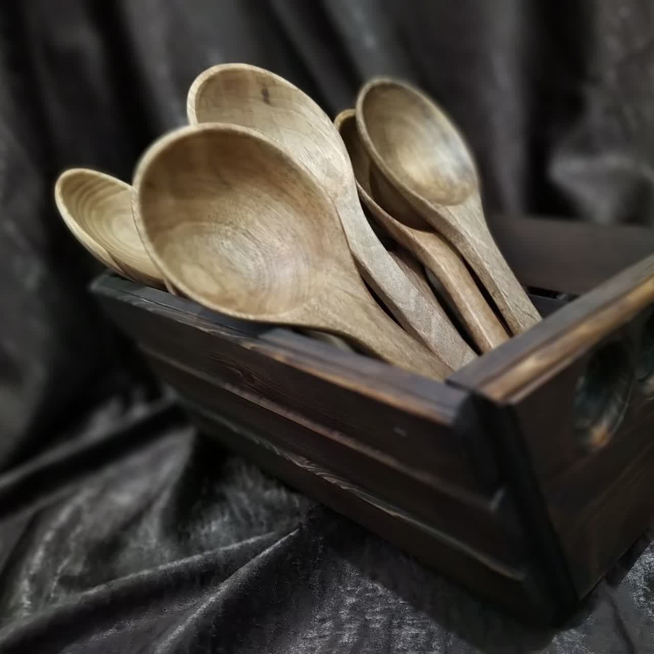 قاشق بزرگ چوبی