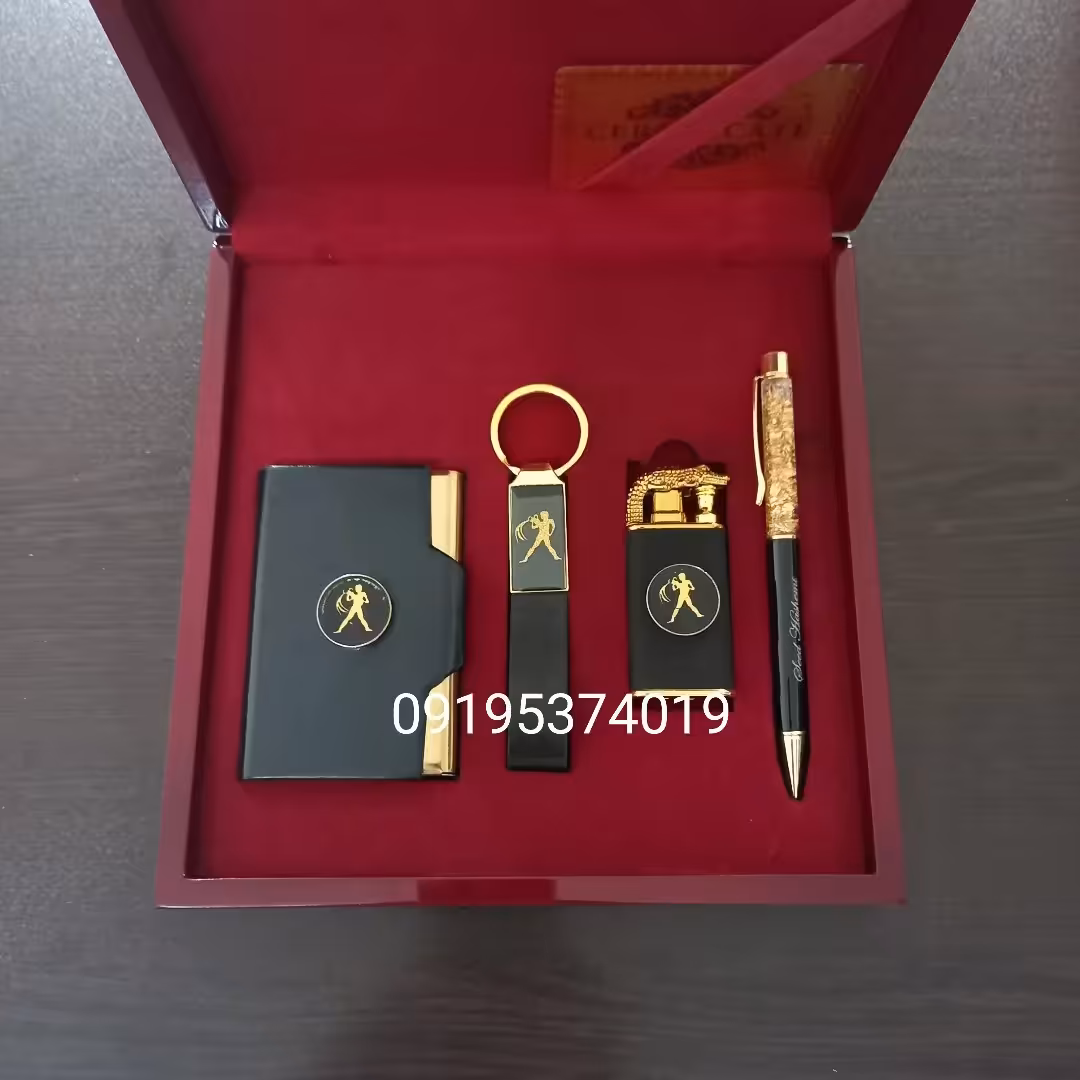 ست کادویی روکش طلا با جعبه چوبی ارجینال و شناسنامه اصالت کالا با حک اسم 