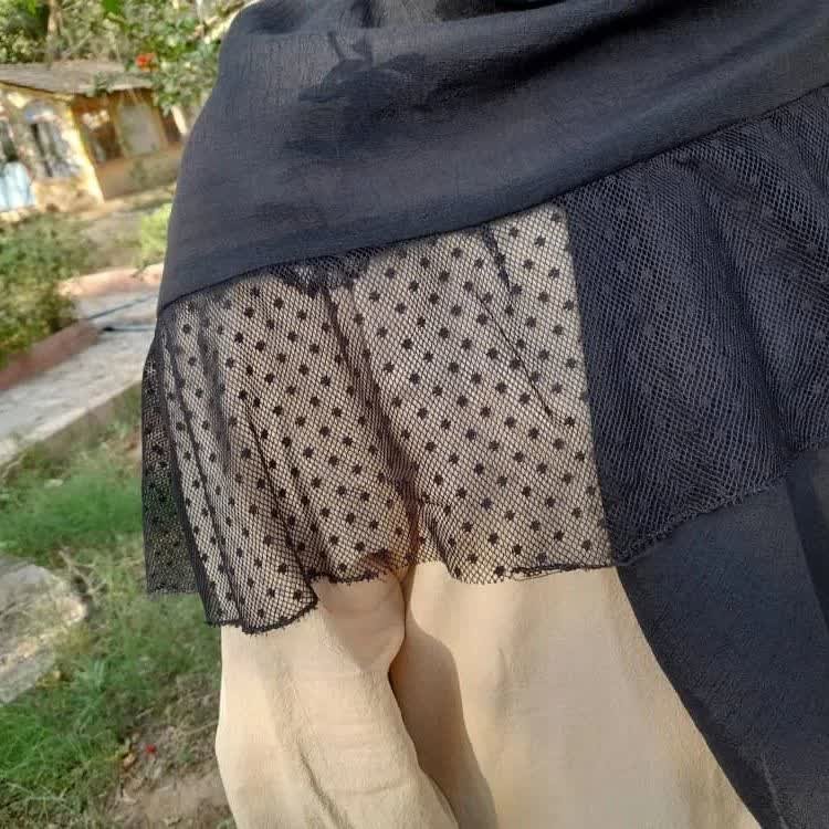 روسری دور توری