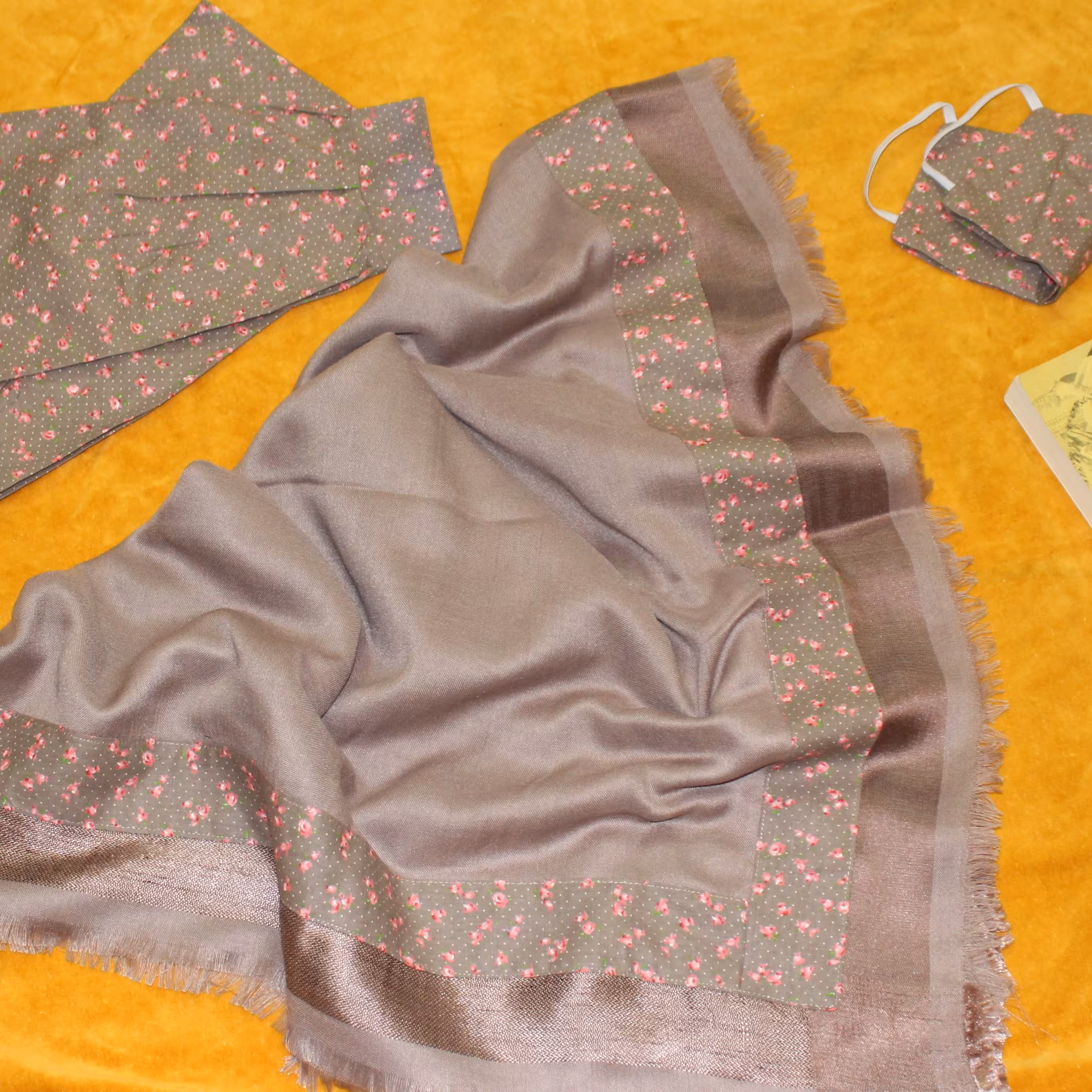 ست روسری ماسک و ساق دست نسکافه ای