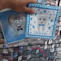 دستمال کاغذی دندونی آبی پسرانه 