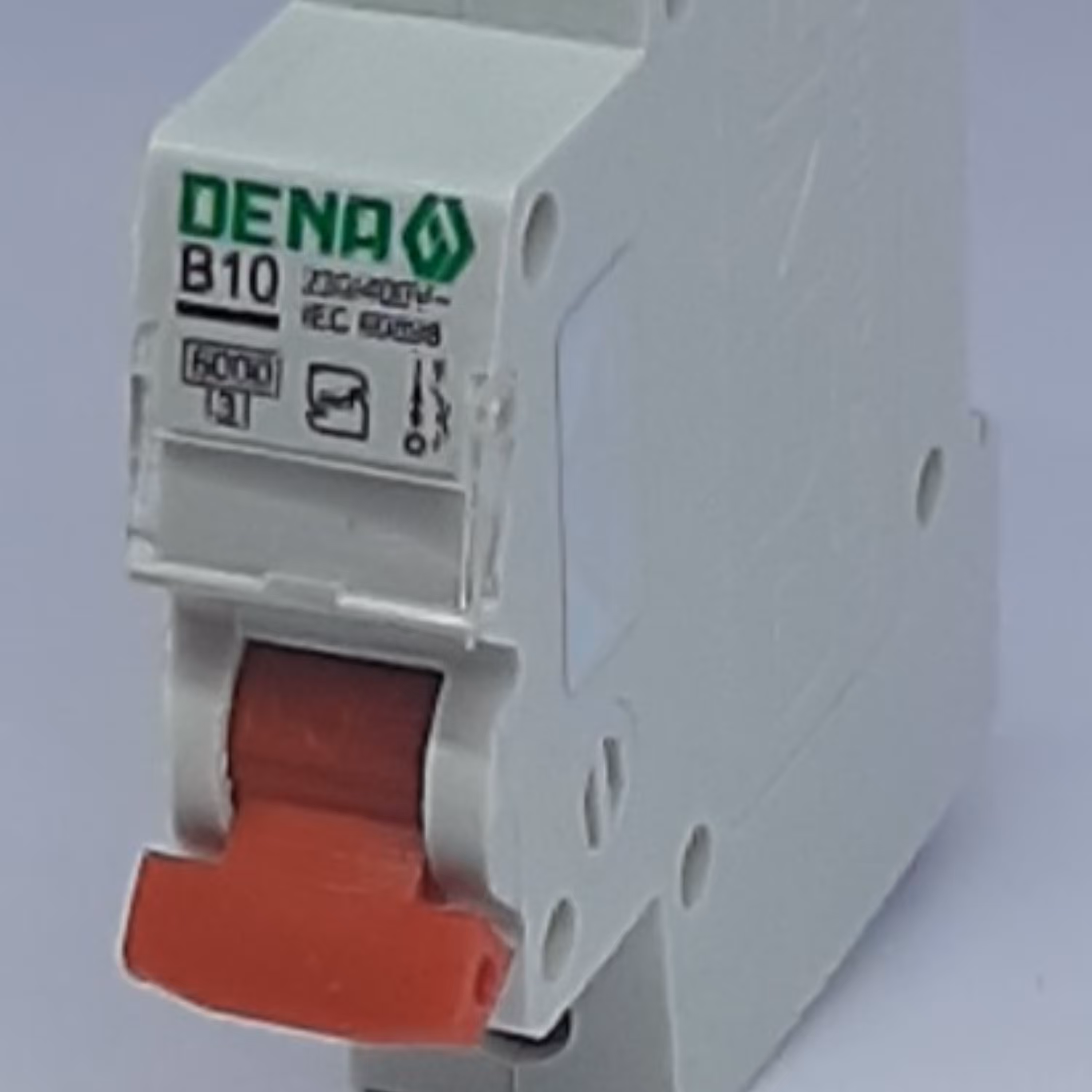 فیوز مینیاتوری B10