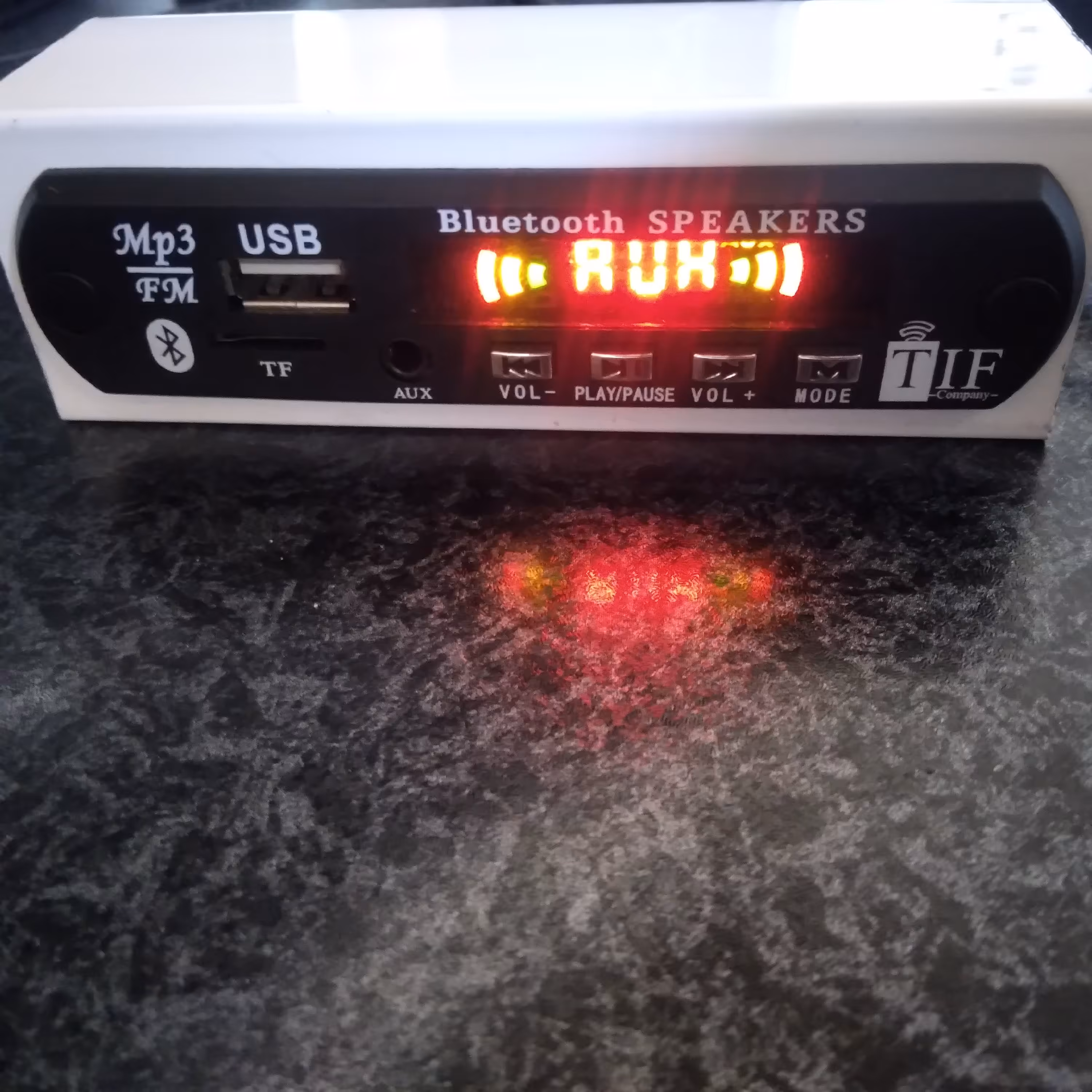 فلش پلیر بلوتوثی قابدار  (آماده) جهت فلشخور کردن ضبط خانگی و سینمای خانواده 